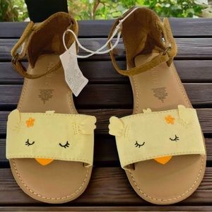 🩴2/$10👠3/$12 NWT Old Navy Pale Yellow Chick Velcro Strap Sandals Toddler Girls 9
